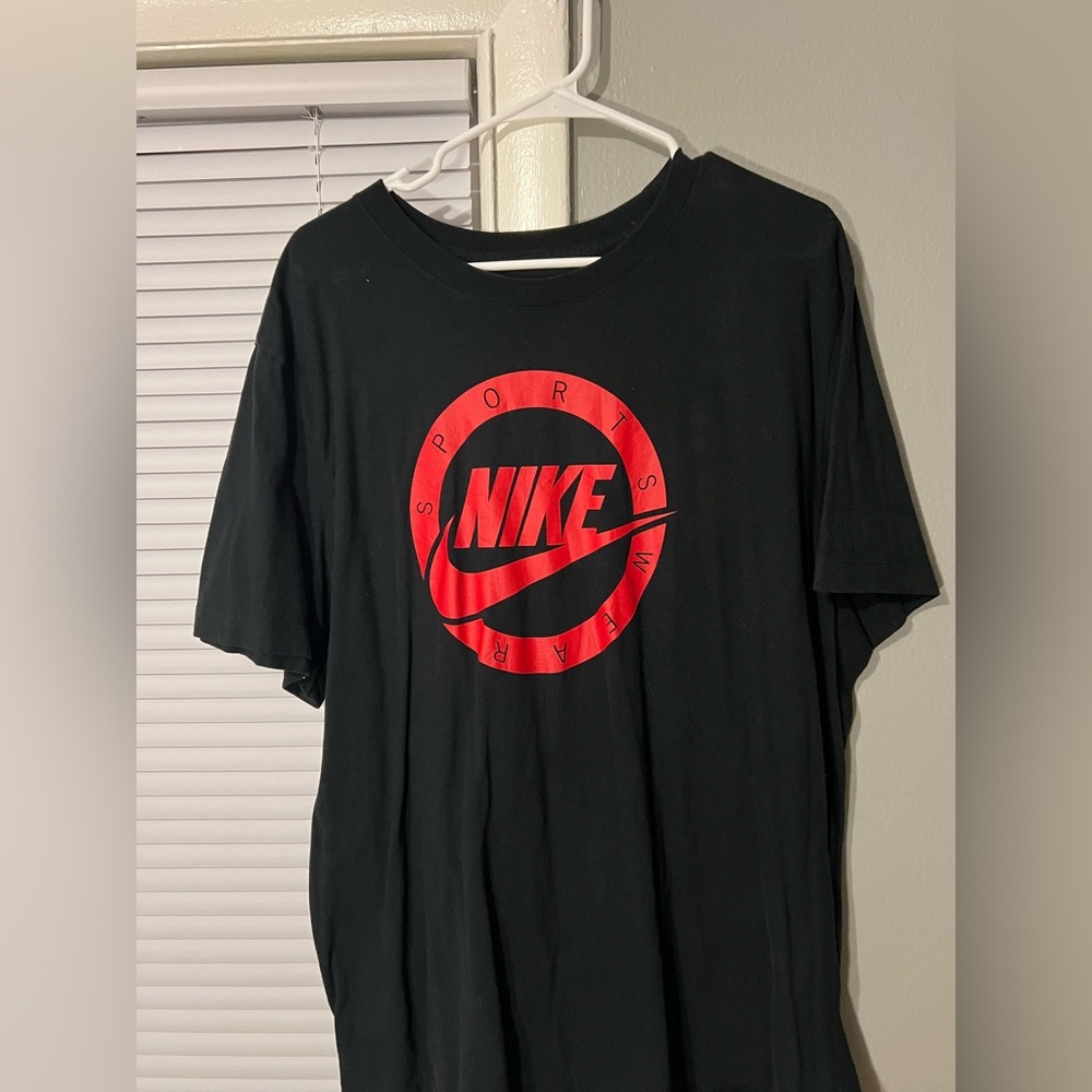 Nike Men’s graphic tee